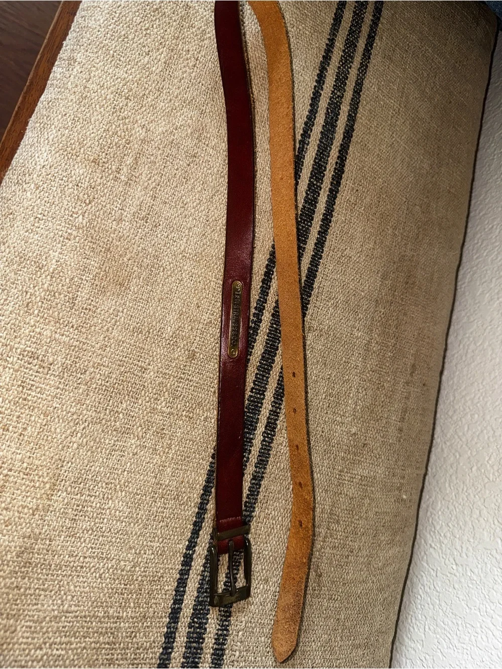 Small Classic Levi’s Brown Leather Belt
